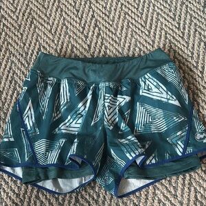 Jangi Run for Uganda Green Patterned Women Shorts